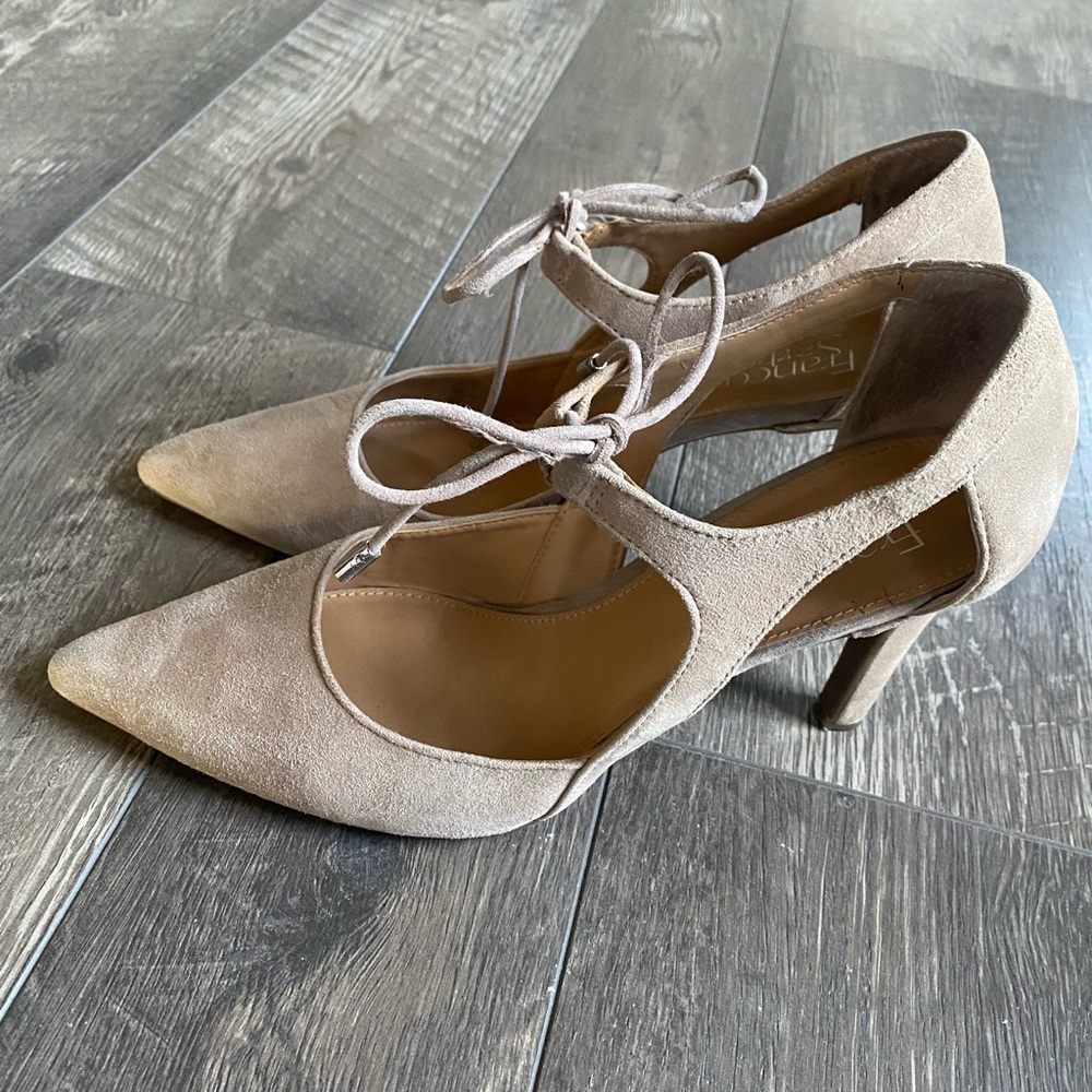 Franco Sarto Women's Suede Beige Heels with Tie Closure in Size 8